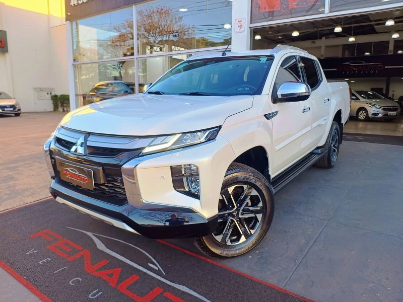MITSUBISHI L200 TRITON SPORT 2.4 TURBO DIESEL HPE-S 4X4 AUTOMÁTICO